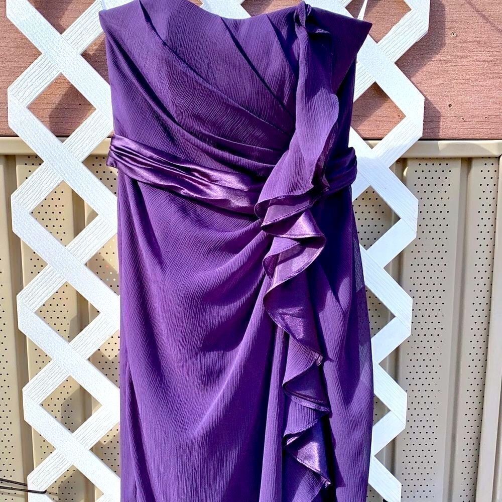 PLUM CHIFFON RUFFLE CASCADE SIZE 6 by DAVIDS BRIDAL EUC - Picture 3 of 7